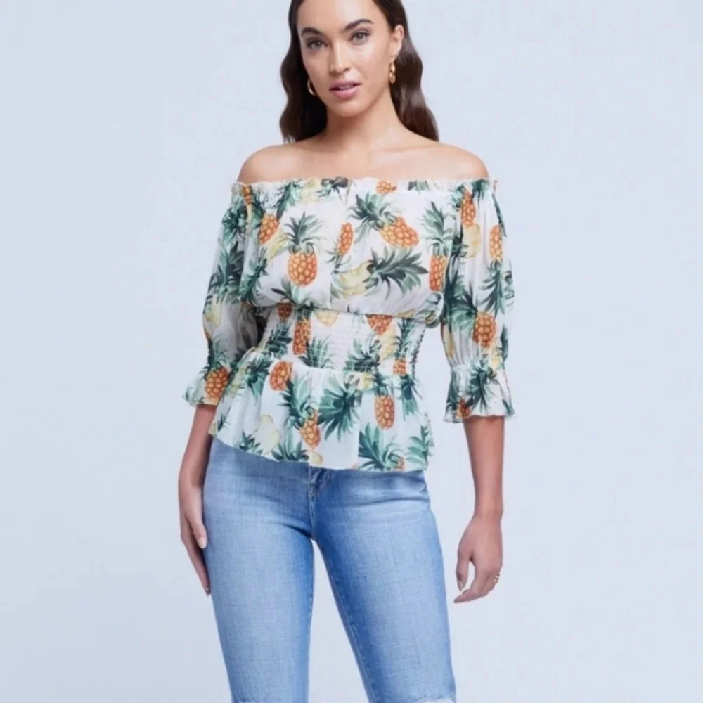 L’AGENCE Aubriella Off-Shoulder Blouse in Vintage Pineapple - Picture 1 of 11